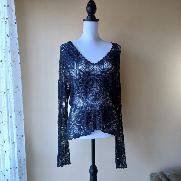 J Jill Hand Crochet 100% Silk Black Long Sleeve Hooded Pullover Top Size M - Picture 2 of 8